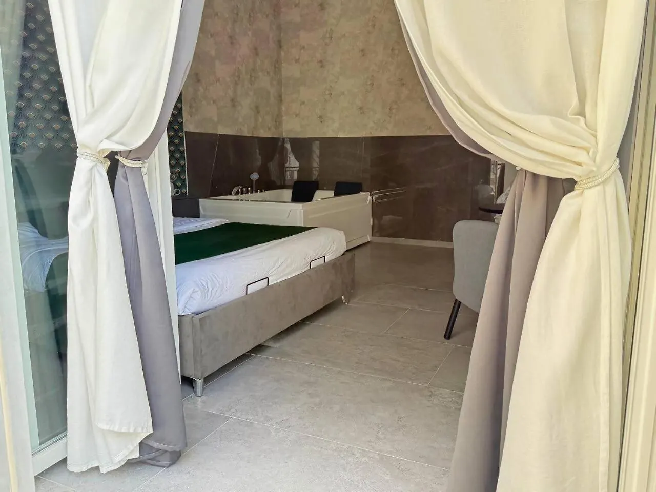 You Rhome In Garbatella Rom Bed & Breakfast